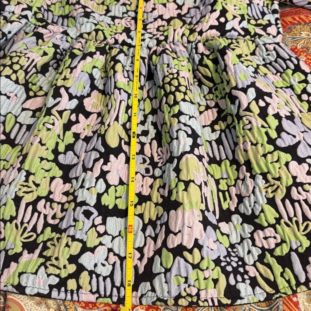 STINE GOYA Floral Puff Sleeve Top - Black, Green, Purple - Picture 6 of 7